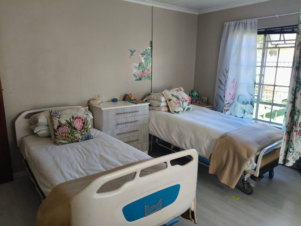 05549060-327c-400d-ba99-86d31c47d958