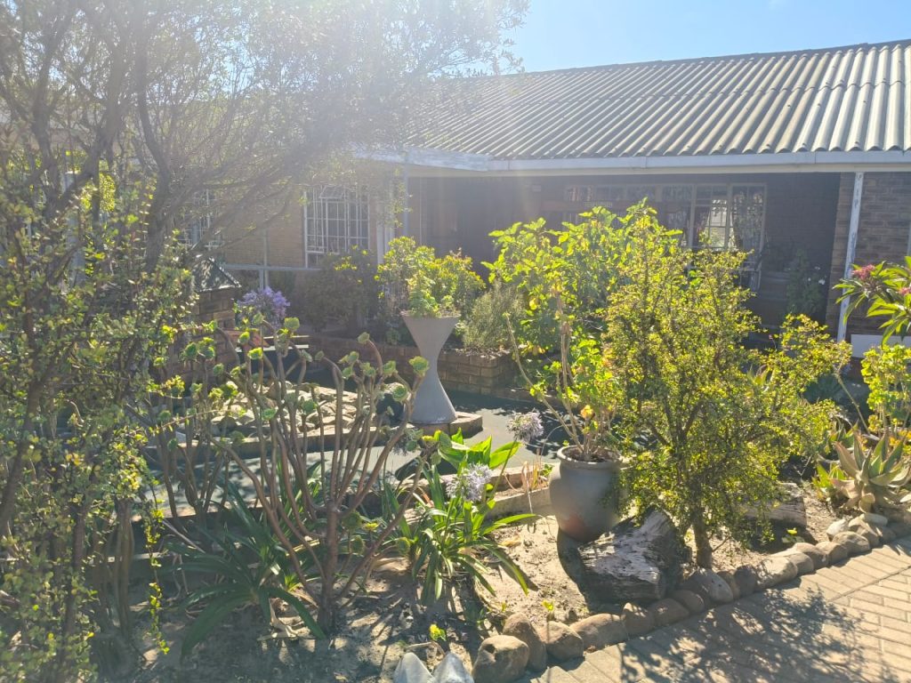 64685ea2-333c-4c63-b481-035de4a3c1a4